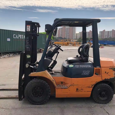 JAPAN TOYOTA 3 ton 7F FD30 vorklift met drie masten voor veelzijdig materiaal hanteren