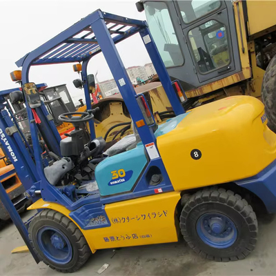 Bouwmaterialen winkels Gebruikte Komatsu FD30 Vorklift 3 Tons Diesel Vorklift in 2012