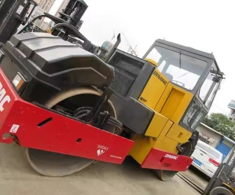 Tweedehands Dynapac Ca30d wegroller met 2000 werkuren uit Zweden