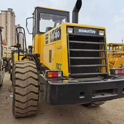 Komatsu WA380-3 tweedehands laadmachine met Komatsu SA6D114 motor en lage werktijden