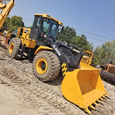 800 werkuren Tweedehands laadmachine LIUGONG ZL50CN met een capaciteit van 5 ton