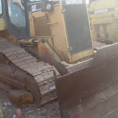 Uitstekende staat Cat D5M Bulldozer voor bouwwerkzaamheden tegen betaalbare prijs