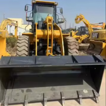 Gebruikte Liugong 835 motorladers met 800 werkuren 10600 10800 kg machinegewicht