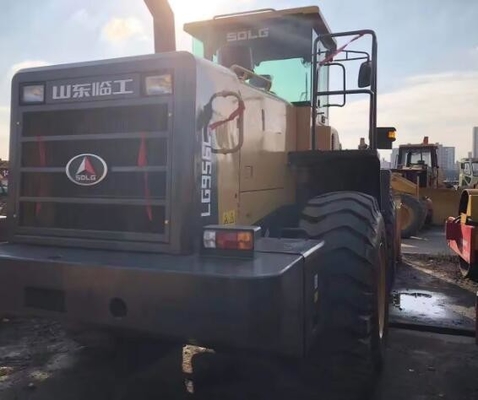 Tweedehands SDLGLG956L GEBRUIKT LAADER 956L ORIGINALE SDLG 75 KW in en met een capaciteit van 5 ton