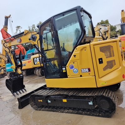 CAT 306 Gebruikte mini-graafmachine voor het verplaatsen van 6 ton aarde met originele hydraulische klep