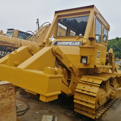 Tweedehands CAT D7G Crawler Bulldozer betaalbare optie voor projecten met aardeverplaatsing