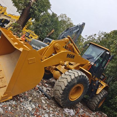 Tweedehands Caterpillar voorwiellader 966H in goede staat met 1200 werkuren