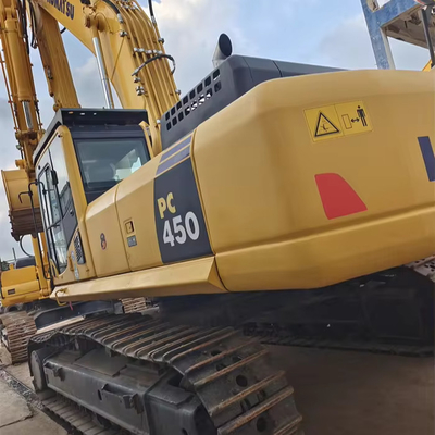 Tweedehands KOMATSU PC450-8 GEBRUIKTE graafmachine met een motor van 257 kW.