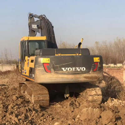 123 kW Tweedehands VOLVO EC200D graafmachine in goede staat voor bruggenbouw