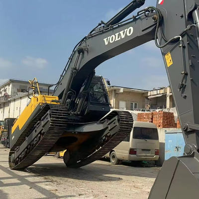 48 ton Volvo EC480D graafmachine in Zweden met VOLVO D13-T4 A motor en trackschoenen
