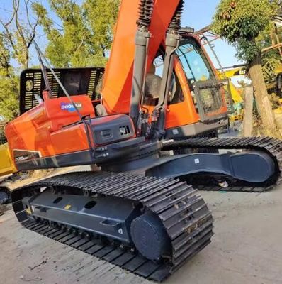 Gebruikte Doosan DX225 Crawler Excavator met 2800 werkuren en 1,1m3 emmercapaciteit
