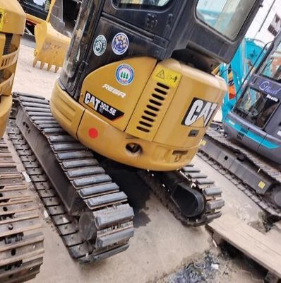 CAT 303.5E mini-graafmachine met een bedrijfsgewicht van 3600 lbs en CAT C1.1 motor