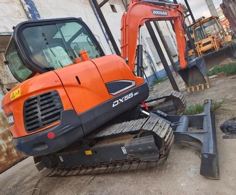 Doosan DX55-9C graafmachine tweedehands 5,5 ton kleine graafmachine met lage werktijden