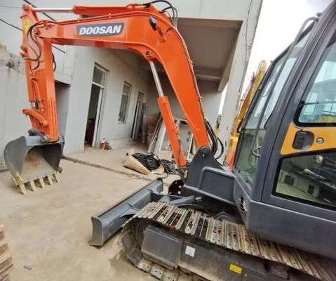 Tweedehands DH60-7 Graafmachines Gebruikte sportschoenen Doosan DH60-7 6 ton Goede staat