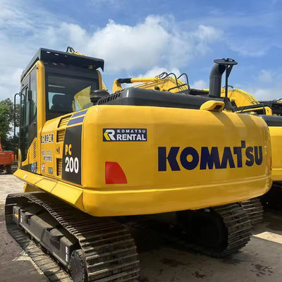 Japan Komatsu PC200-8 Gebruikte graafmachine met trackschoenen 20 ton in productiefabriek