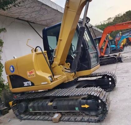 CAT 305.5E2 Graafmachine met een bedrijfsgewicht van 7193 kg in Shanghai Jinshan Hot Market