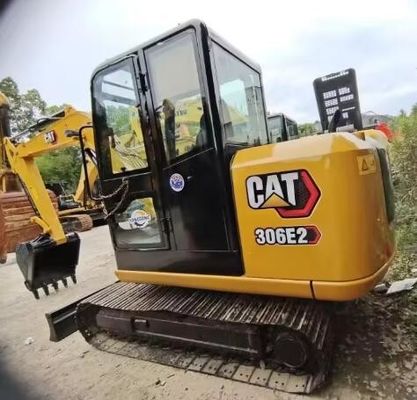Tweedehands graafmachine Caterpillar CAT306E2 met 2018 jaar en 6800 KG machinegewicht